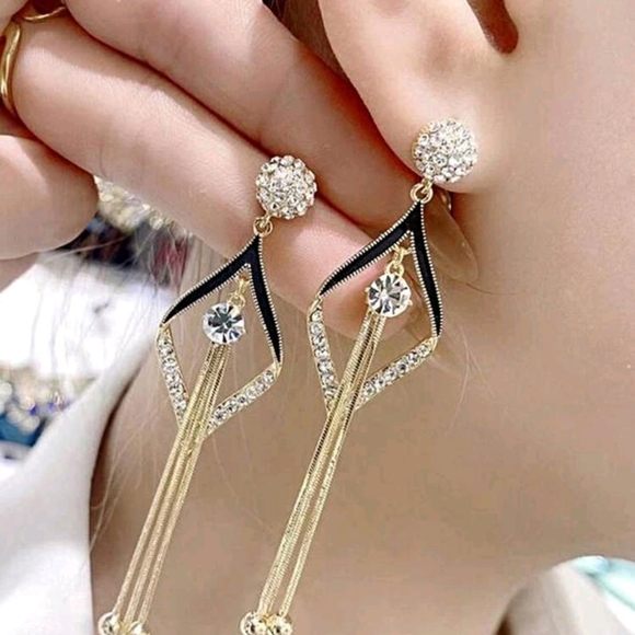 Jewelry - Rhinestone Geo Drop Earrings